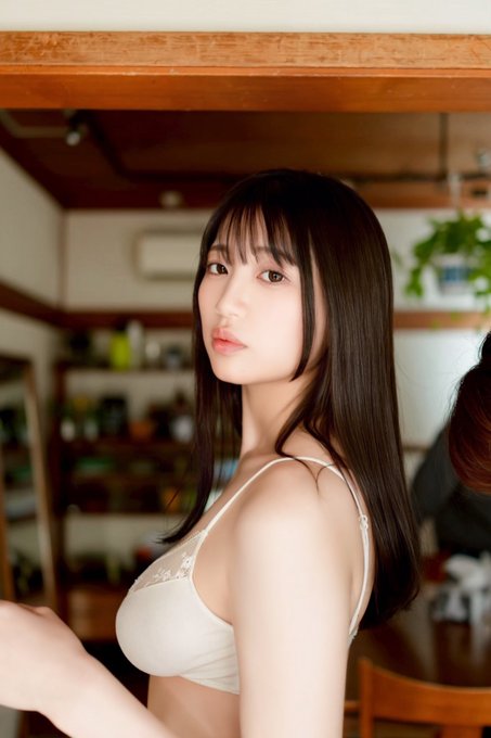 首次竞技泳衣!170公分I罩杯巨乳美少女「雏形美久琉」新作惨遭游泳教练无情侵犯!